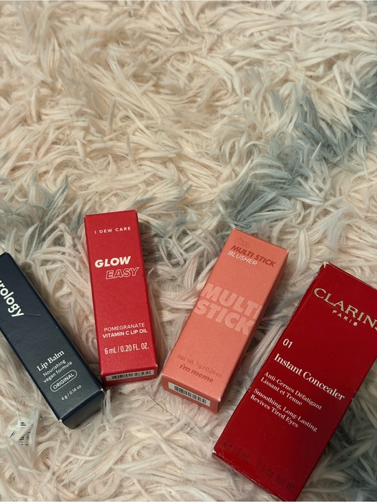 Clarins Other - Clarins Instant Concealer & Assorted Makeup Set in Red and Peach